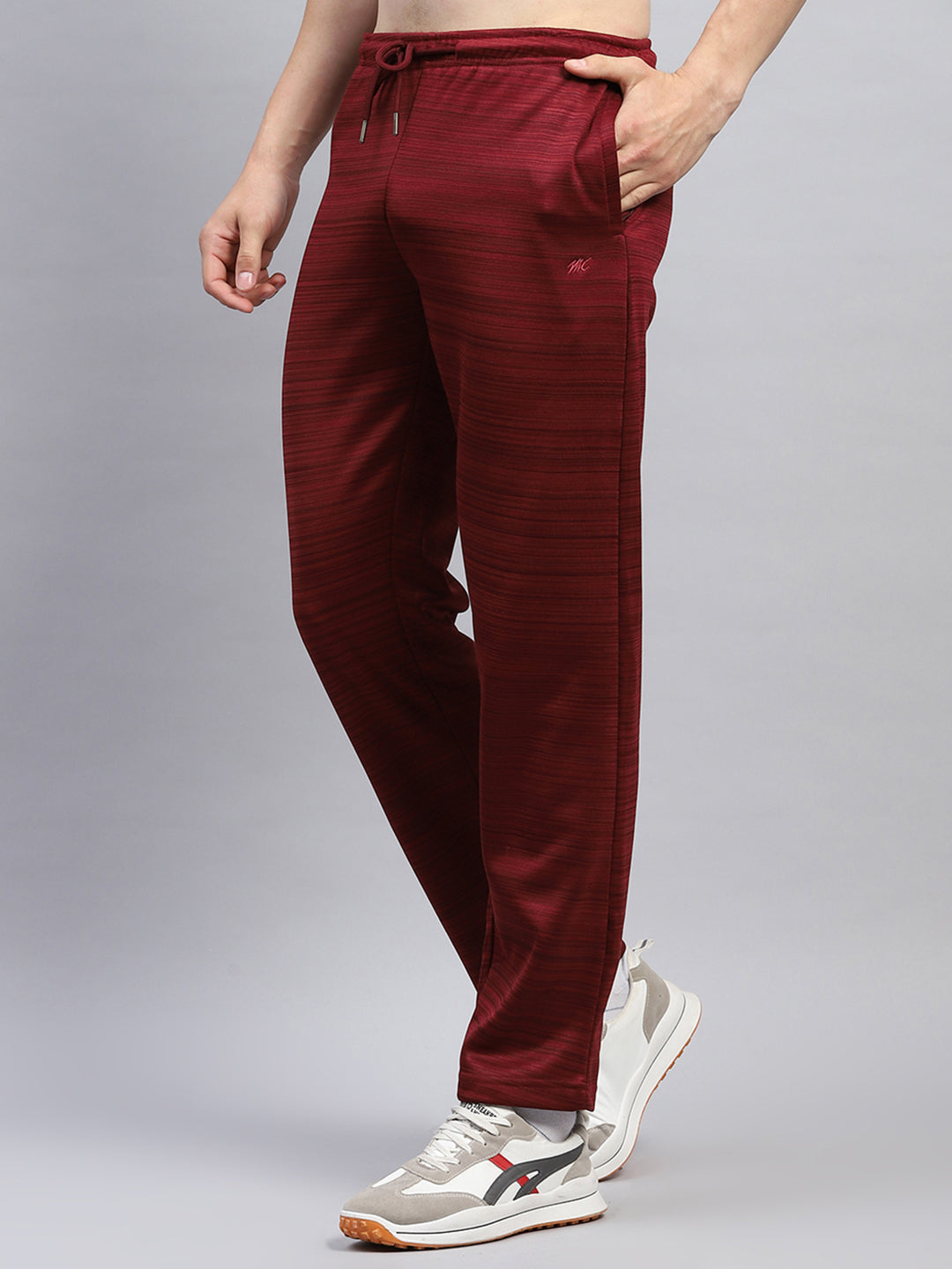 Men Maroon Solid Mock Neck Full Sleeve Winter Tracksuit