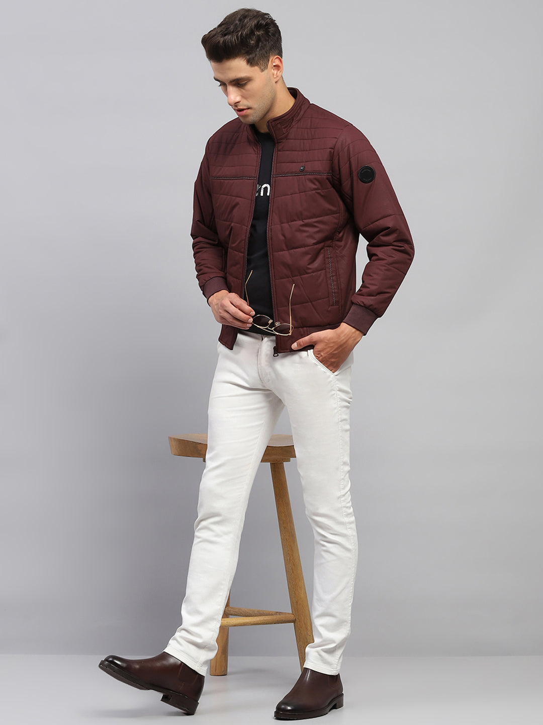 Men Maroon Solid Mock Neck Full Sleeve Jacket