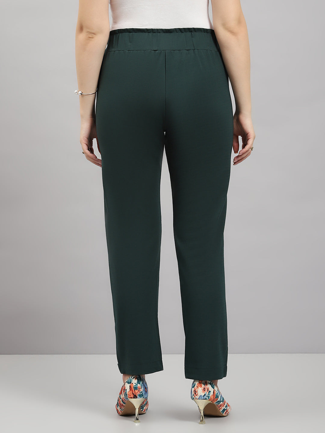 Women Green Solid Regular Fit Winter Lower