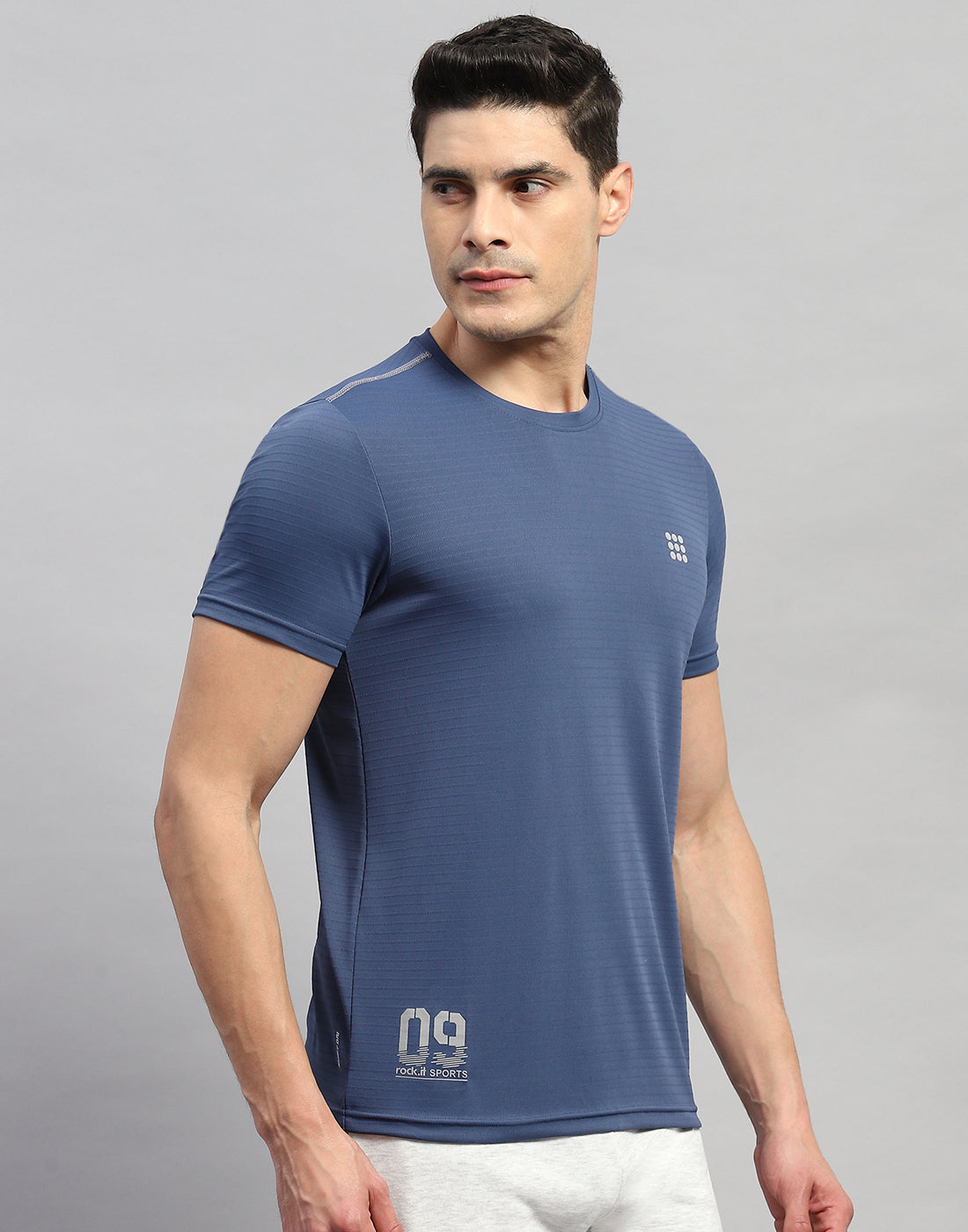 Rock.it Men Blue Solid Round Neck Half Sleeve T-Shirt