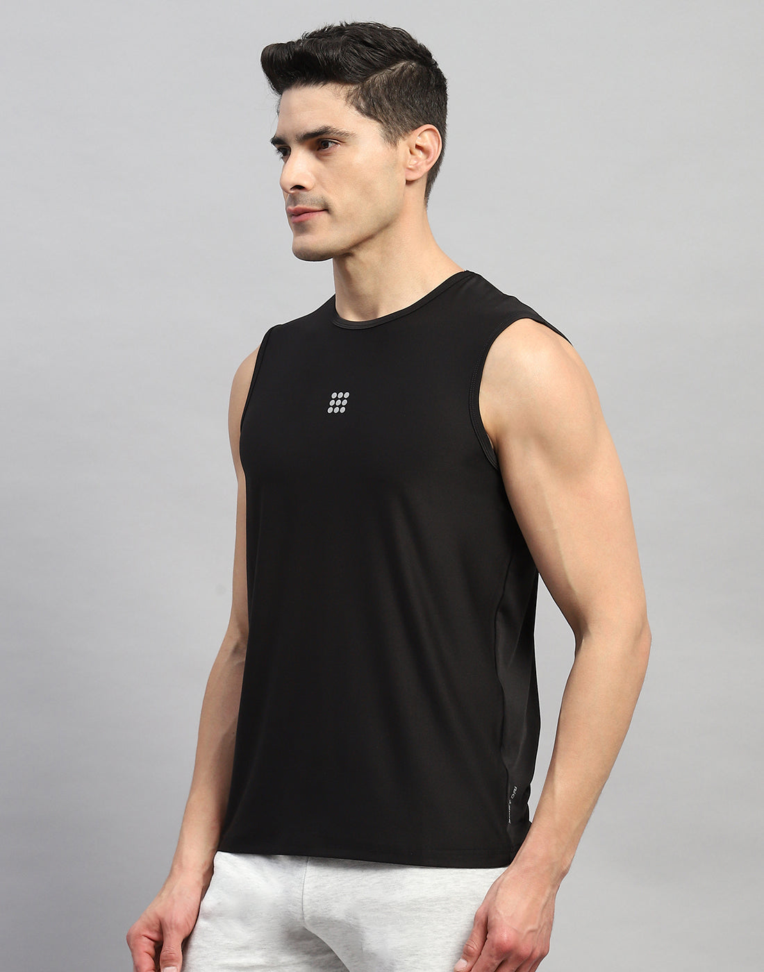 Rock.it Men Black Solid Round Neck Sleeveless T-Shirt