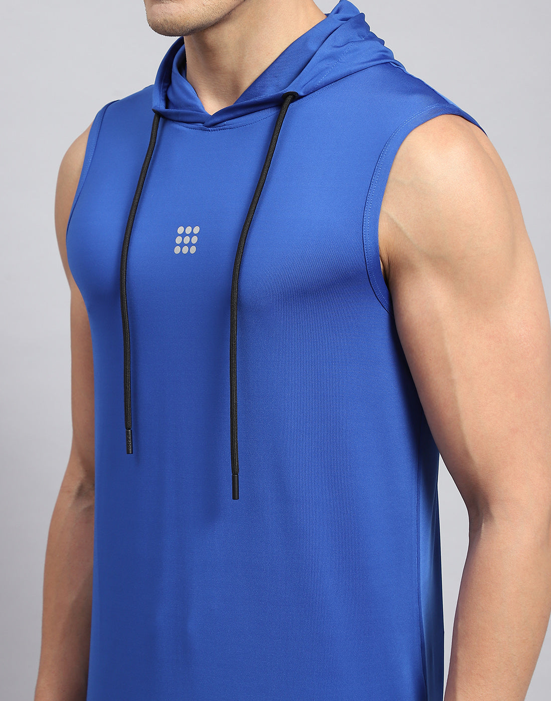 Rock.it Men Royal Blue Solid Hooded Sleeveless T-Shirt