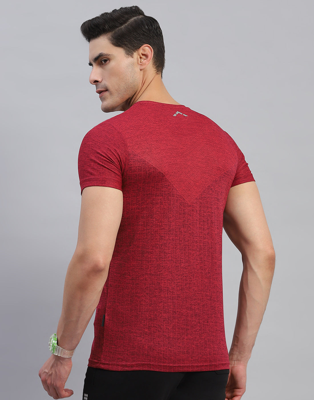 Rock.it Men Maroon Self Design Round Neck Half Sleeve T-Shirt