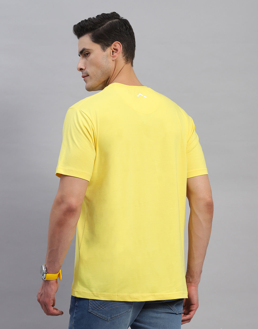 Rock.it Men Yellow Solid Round Neck Half Sleeve T-Shirt
