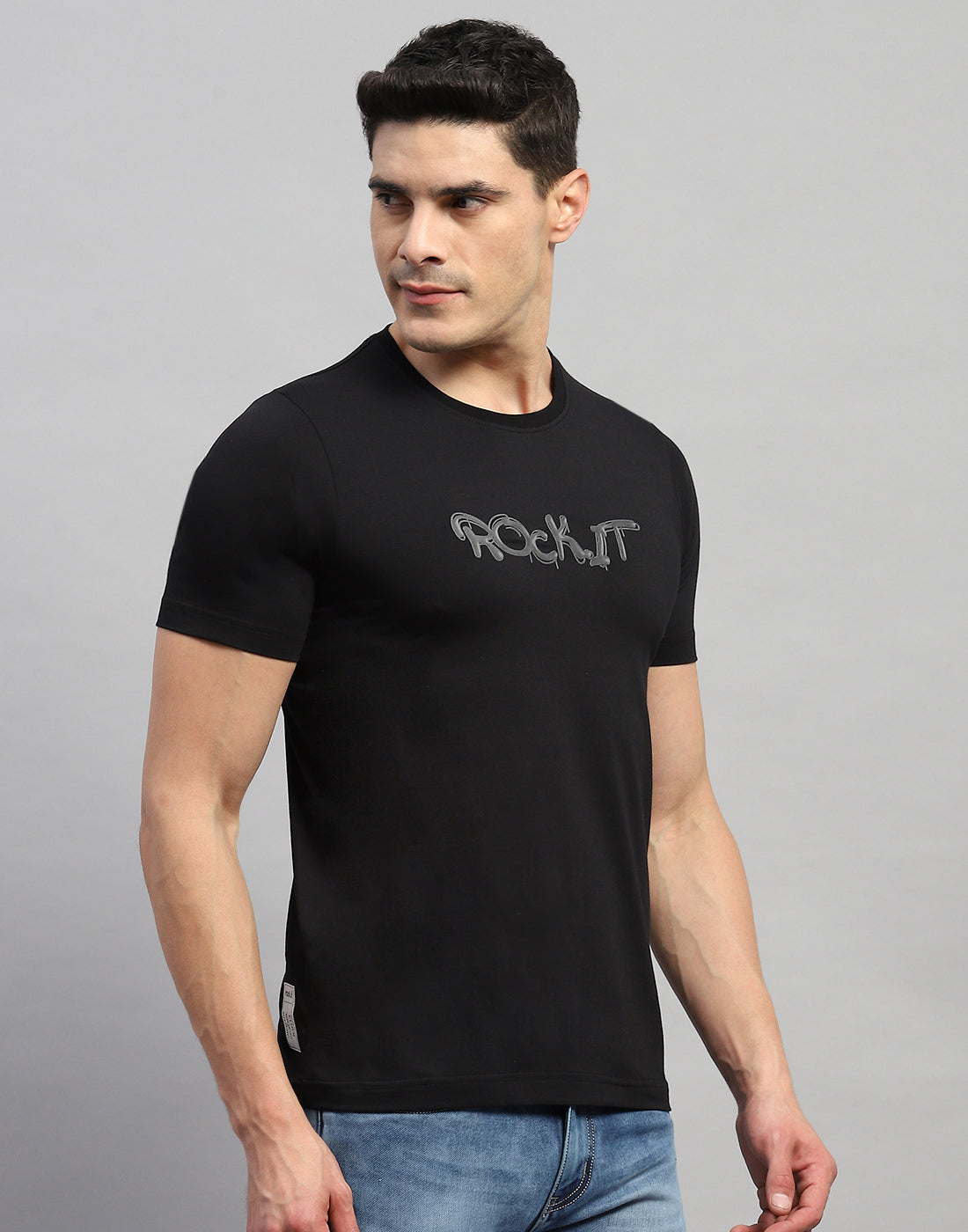 Rock.it Men Black Solid Round Neck Half Sleeve T-Shirt