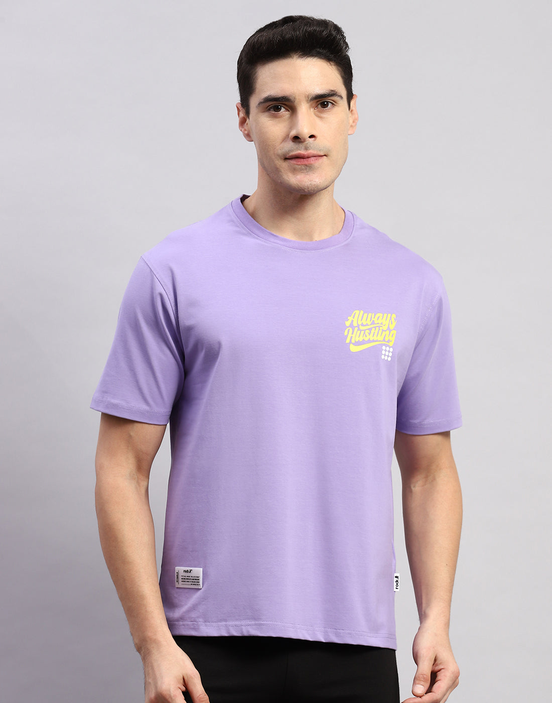 Men Purple Printed Round Neck Half Sleeve T-Shirt