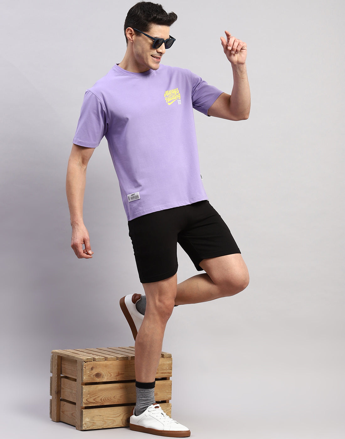 Men Purple Printed Round Neck Half Sleeve T-Shirt