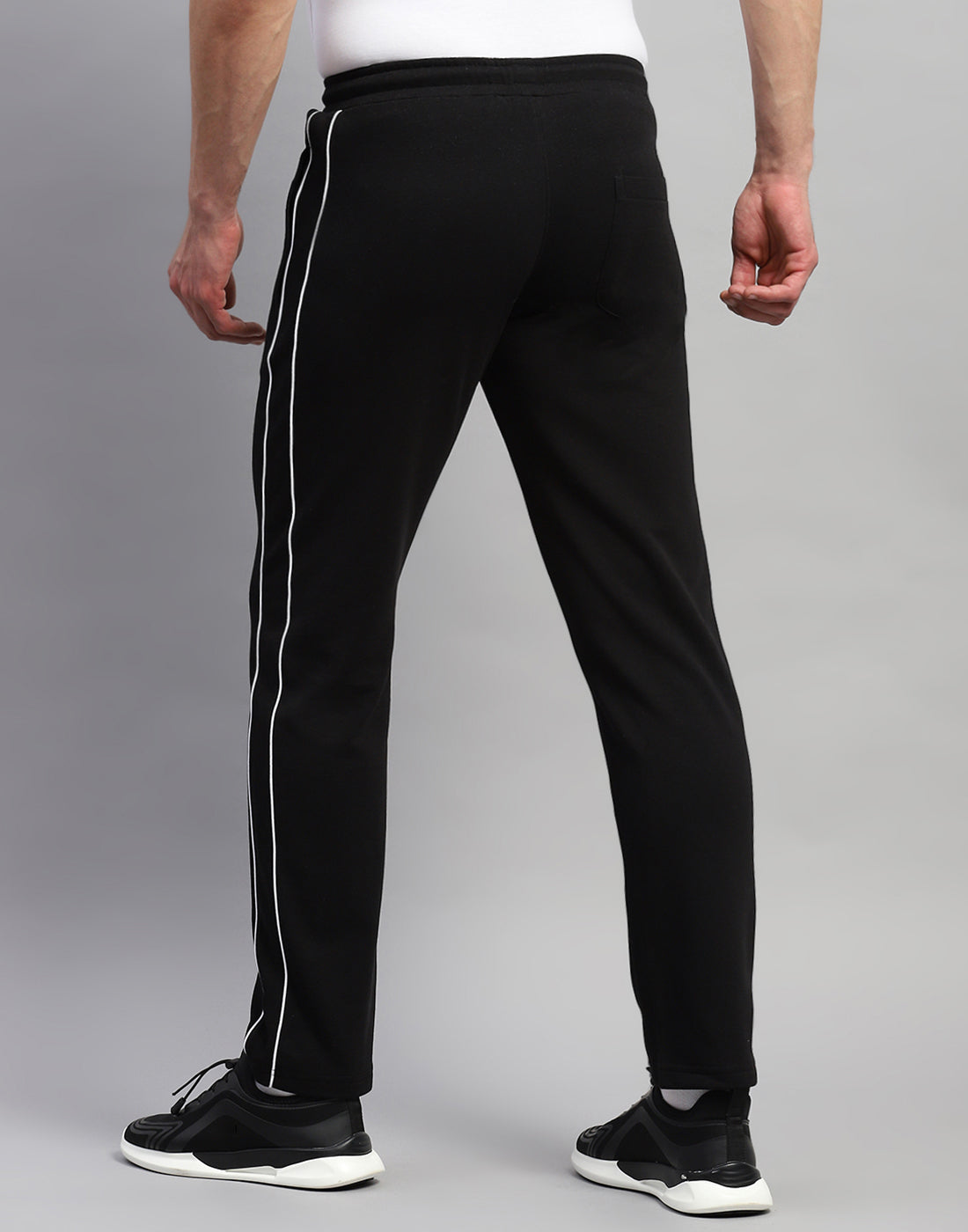 Rock.it Men Black Solid Regular Fit Lower