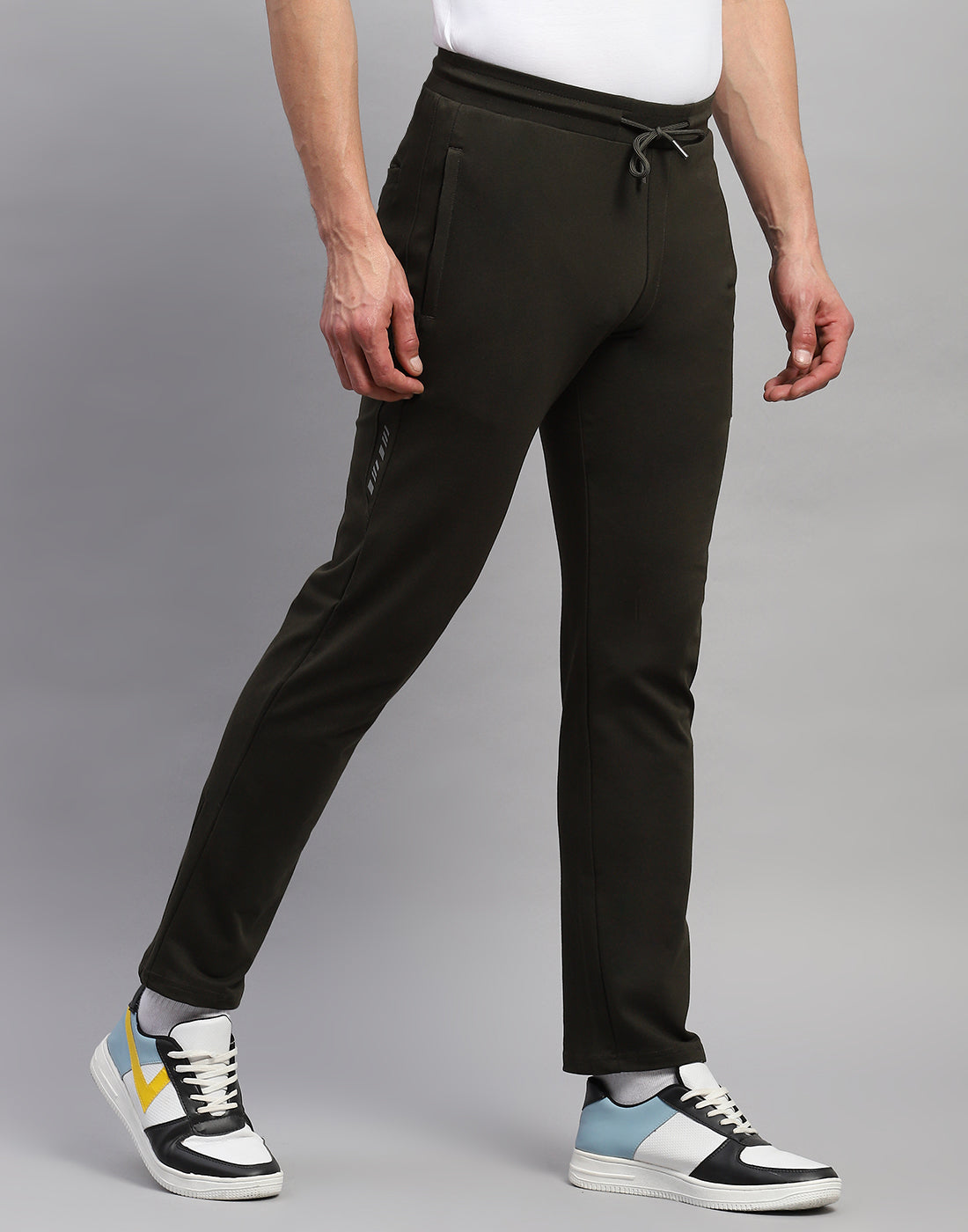 Rock.it Men Olive Solid Regular Fit Lower