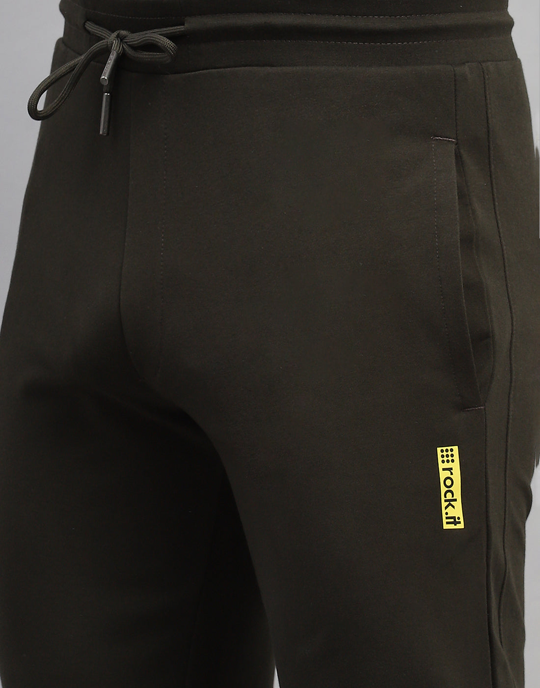 Rock.it Men Olive Solid Regular Fit Lower