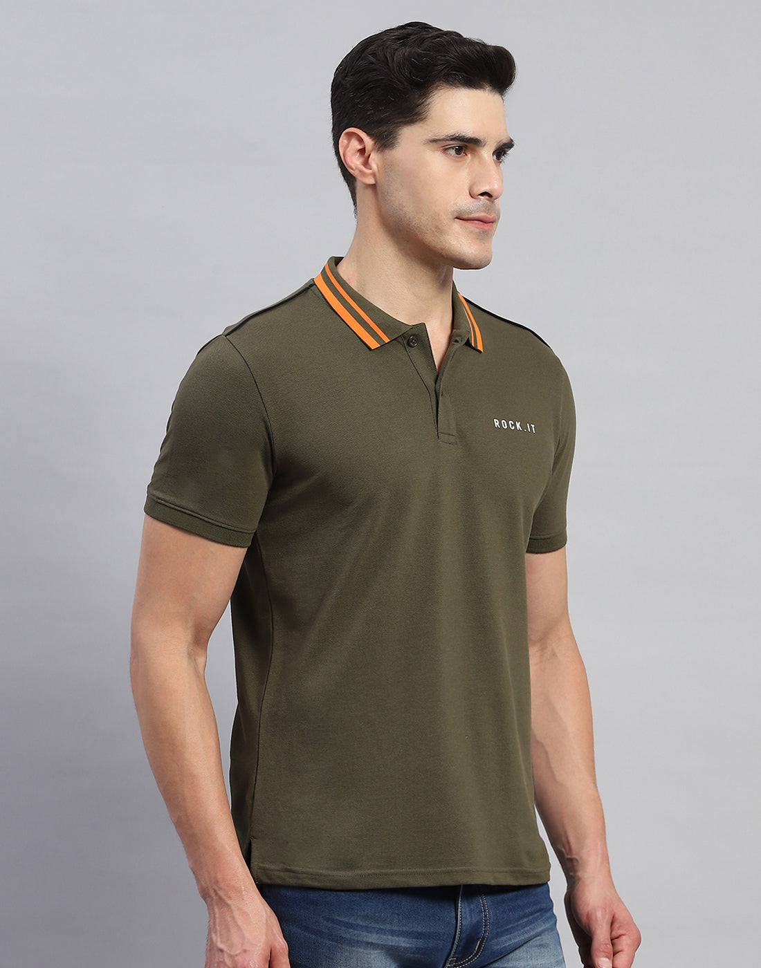 Rock.it Men Olive Solid Collar Half Sleeve T-Shirt