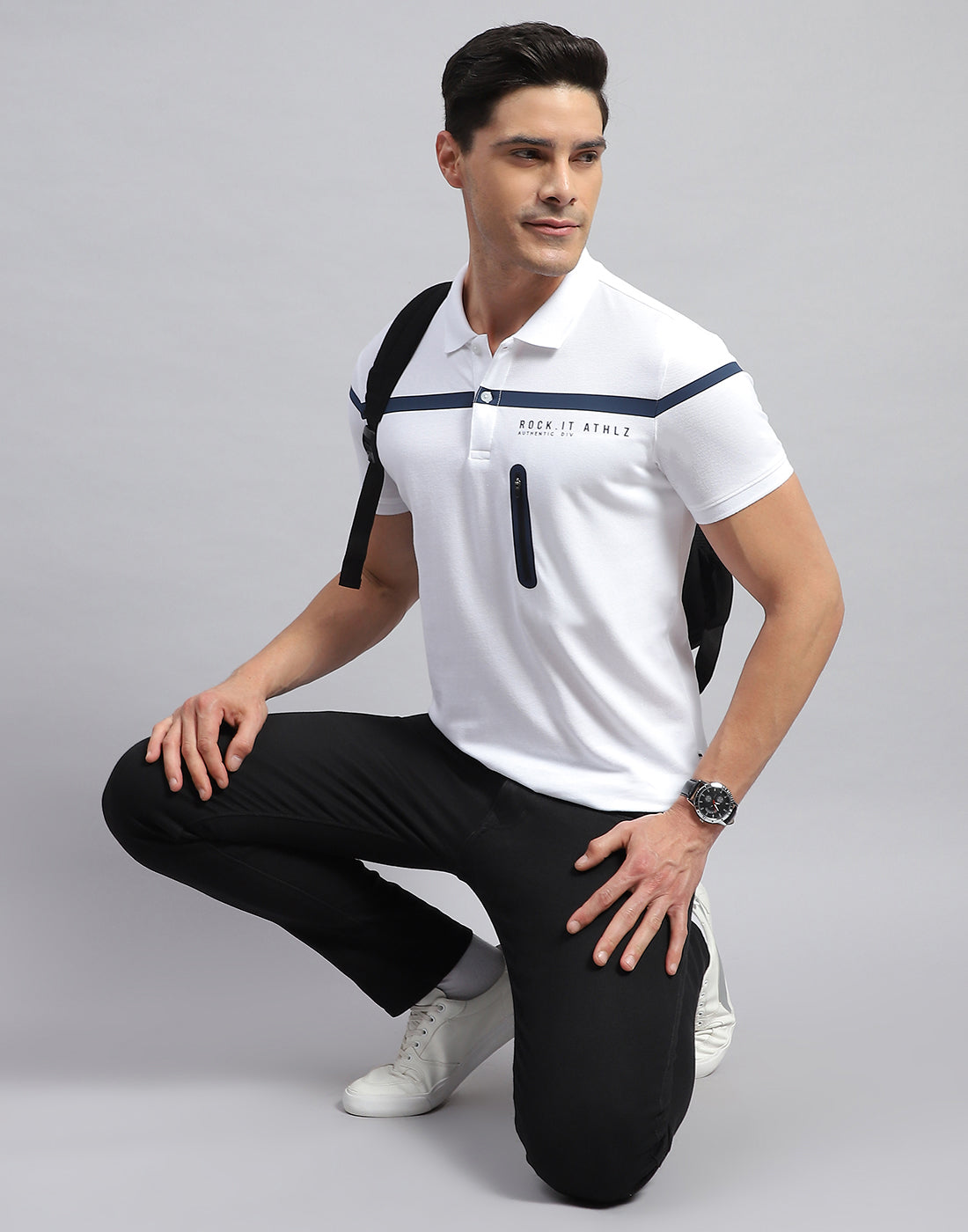Rock.it Men White Solid Collar Half Sleeve T-Shirt