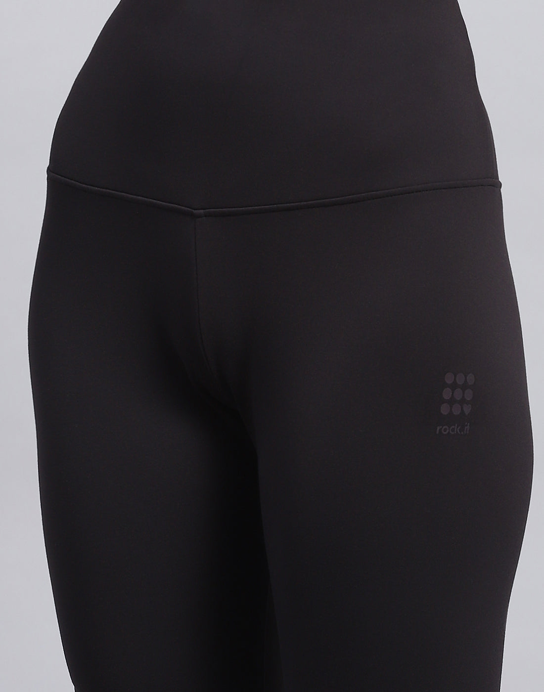 Rock.it Women Black Solid Regular Fit Legging