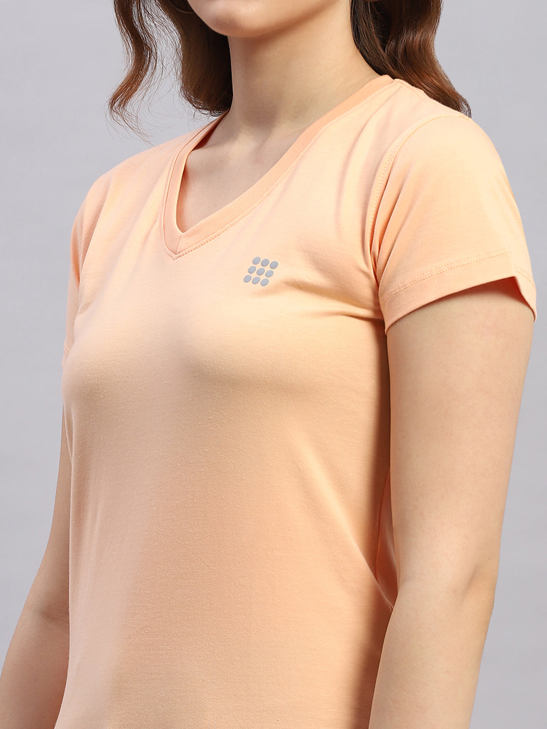 Rock.it Women Peach Solid V Neck Half Sleeve Top