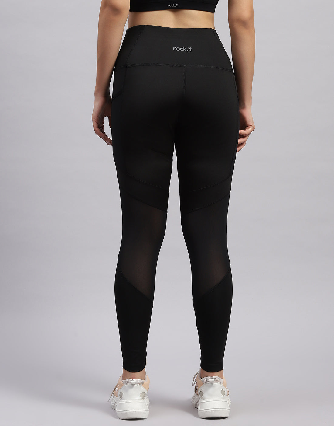 Rock.it Women Black Solid Regular Fit Legging