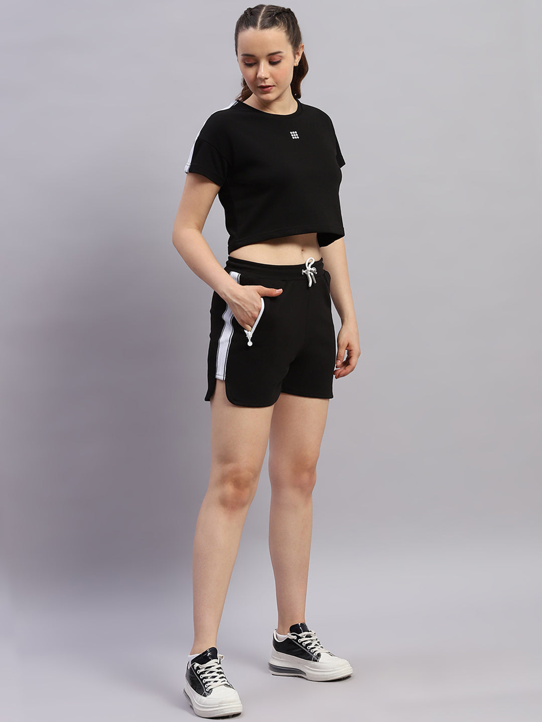 Rock.it Women Black Solid Round Neck Half Sleeve Cords Set