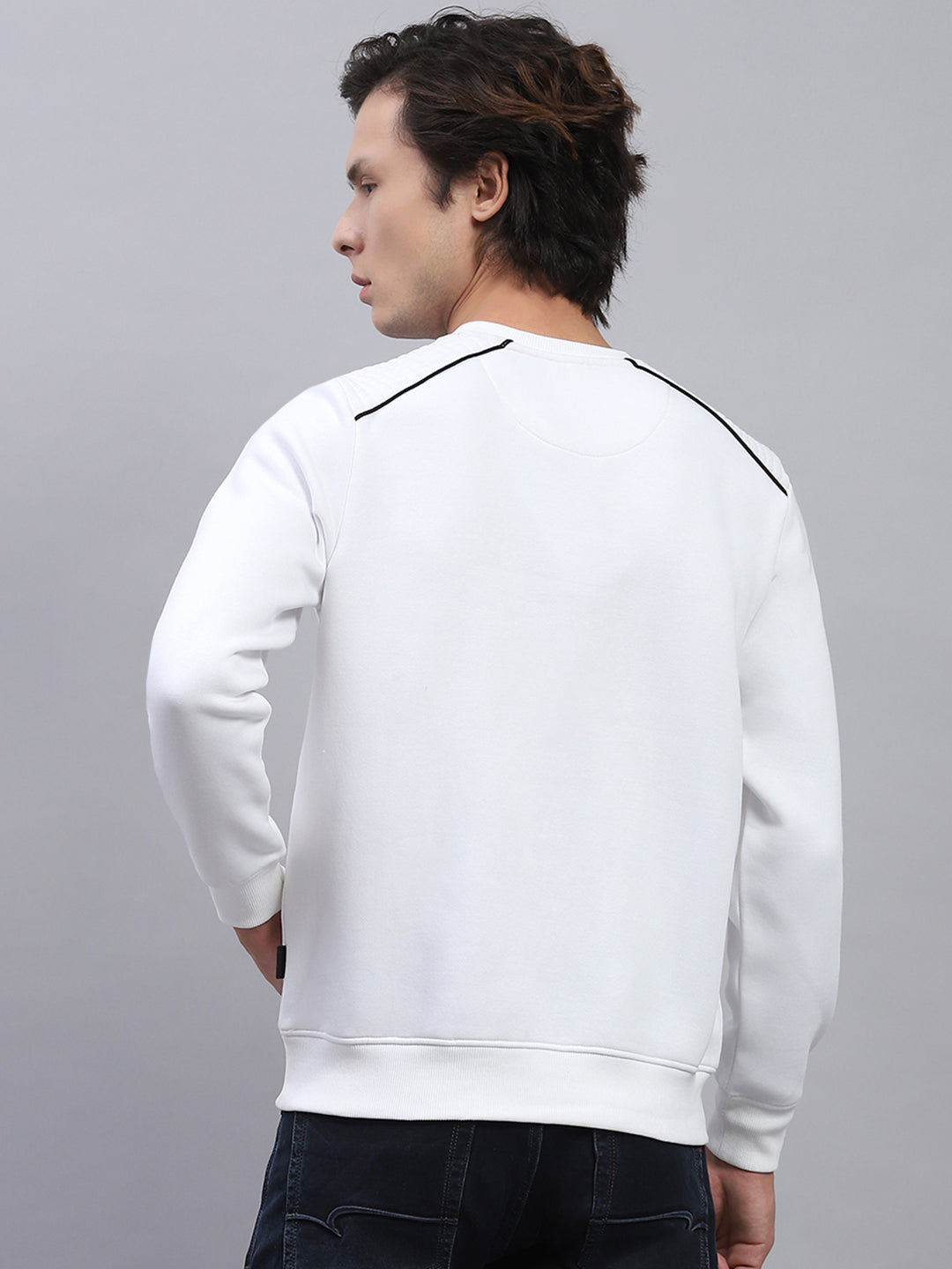 Rock.it Men White Solid Round Neck Full Sleeve Sweatshirt