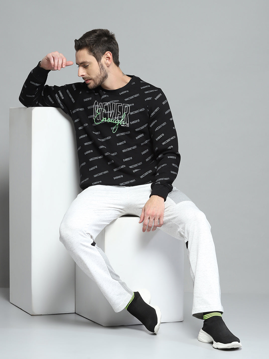 Rock.it Men Black Printed Round Neck Full Sleeve Sweatshirt