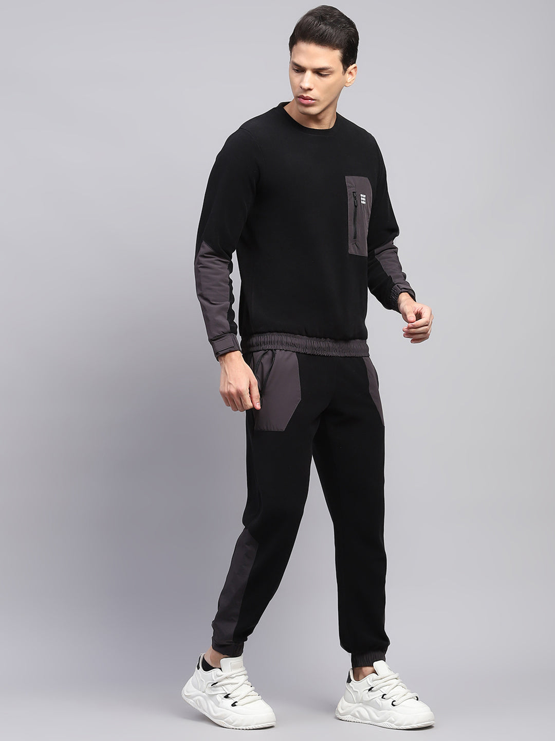 Rock.it Men Black Solid Round Neck Full Sleeve Winter Tracksuit