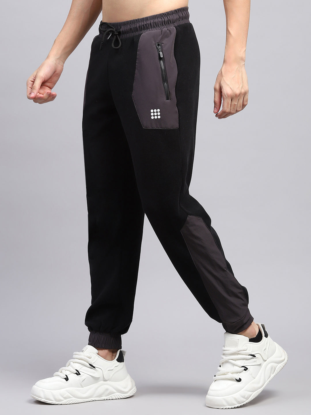 Rock.it Men Black Solid Round Neck Full Sleeve Winter Tracksuit