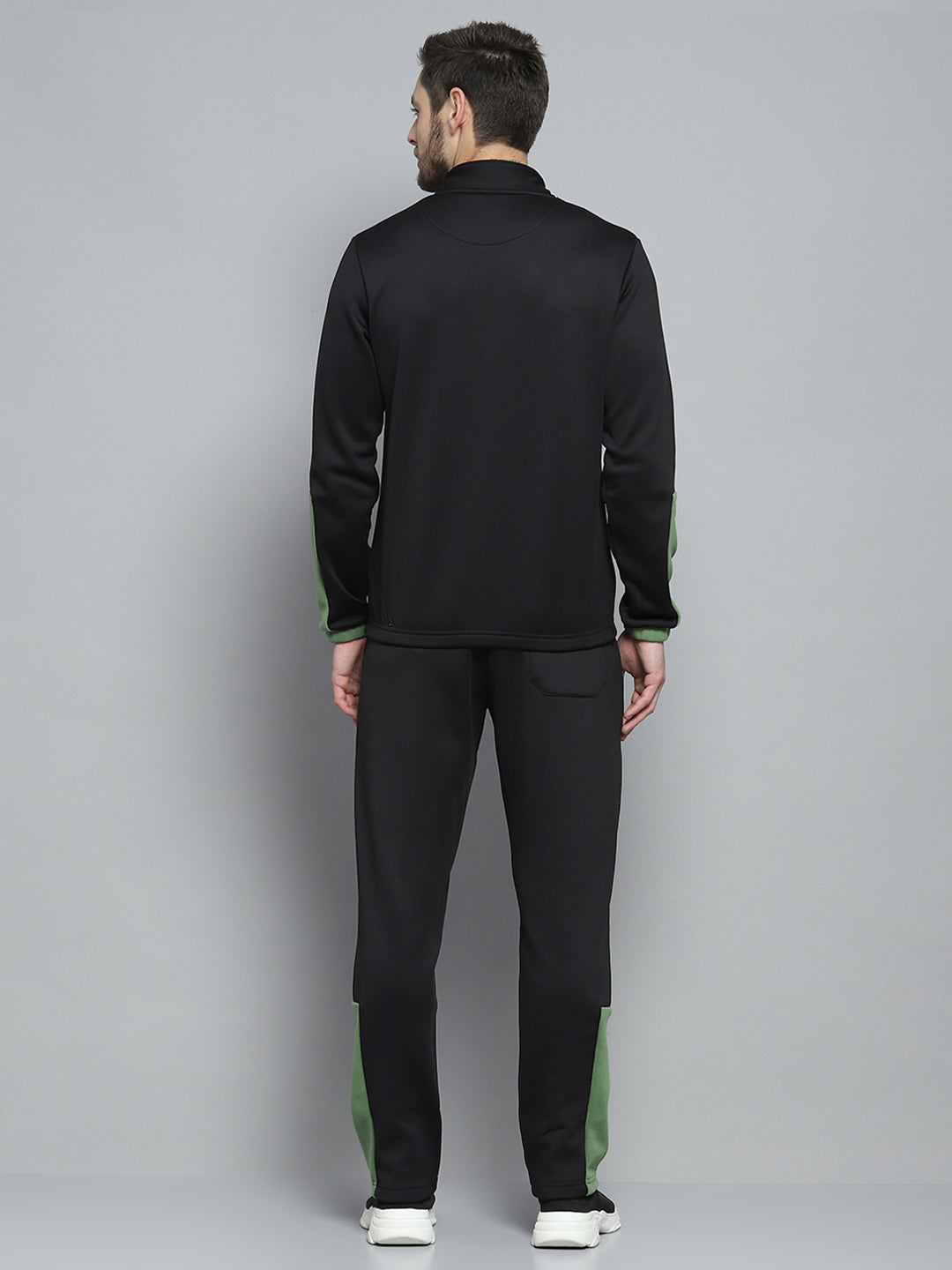 Rock.it Men Black Solid Mock Neck Full Sleeve Winter Tracksuit