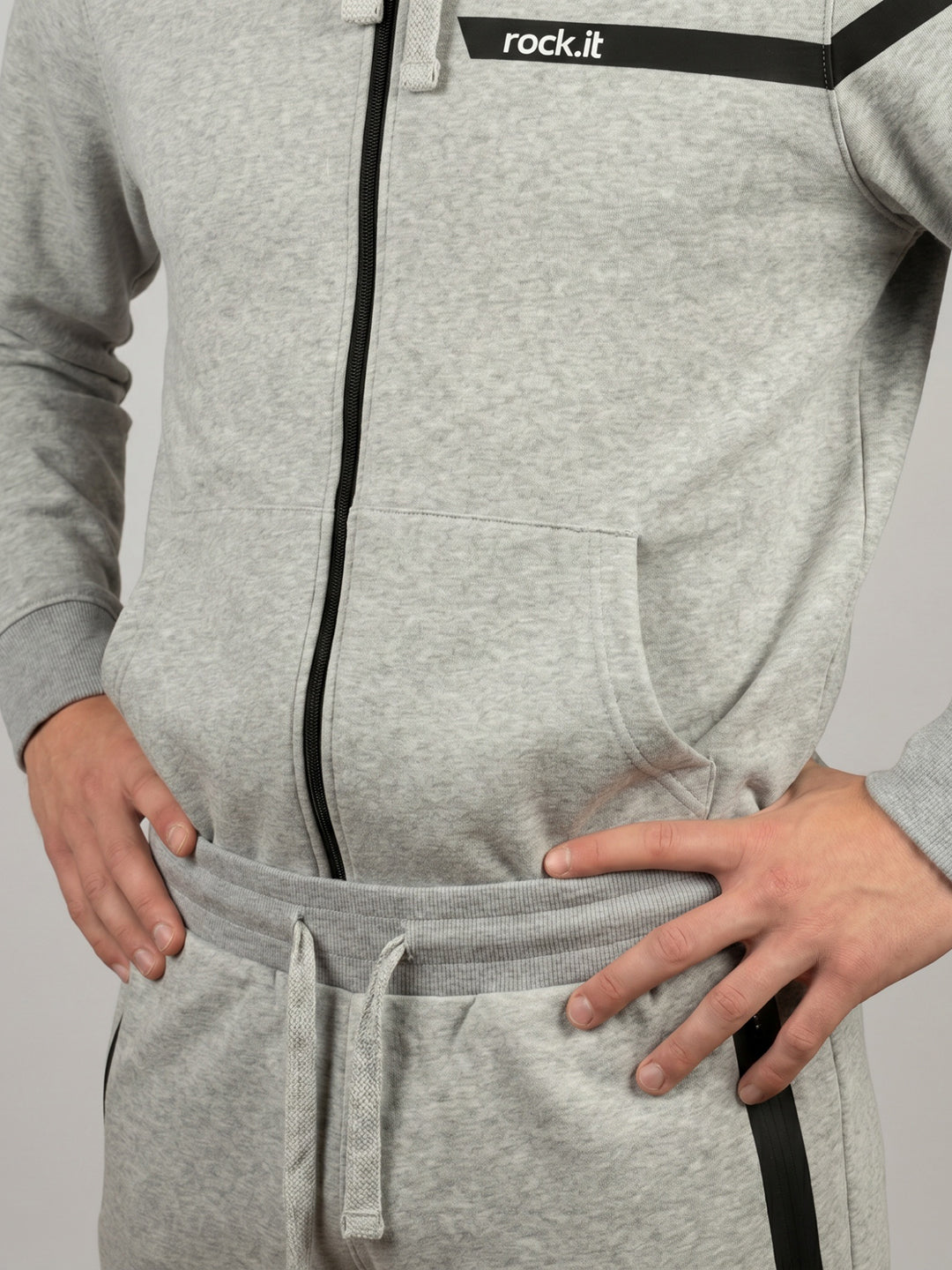 Rock.it Men Grey Solid Round Neck Full Sleeve Winter Tracksuit