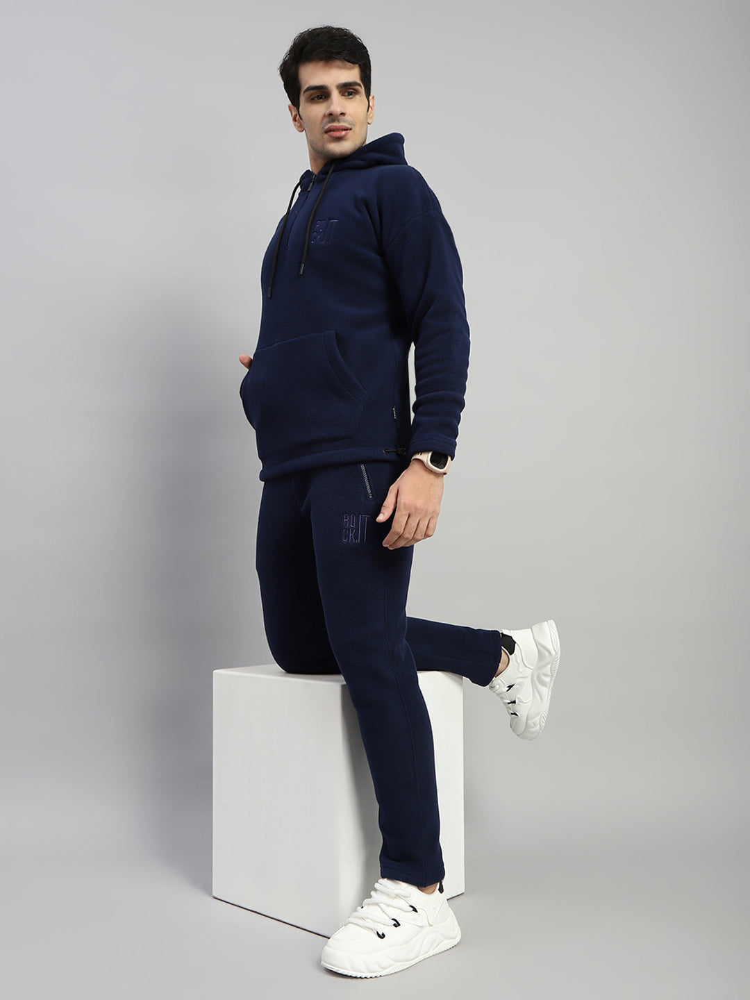 Rock.it Men Navy Blue Solid Round Neck Full Sleeve Winter Tracksuit