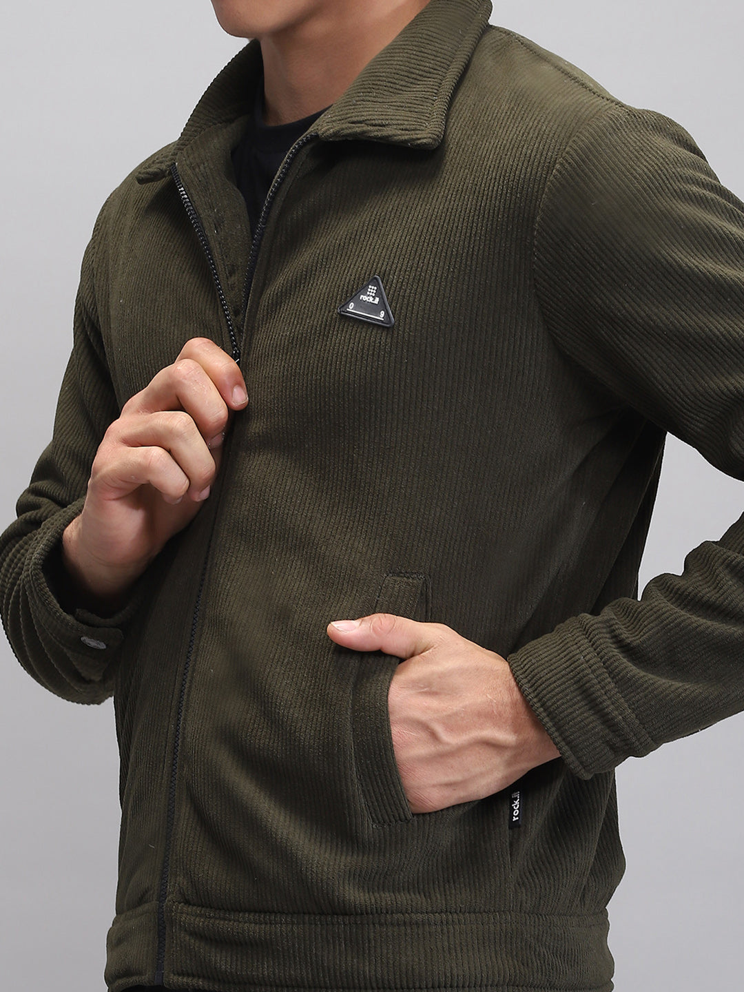 Rock.it Men Olive Solid Collar Full Sleeve Knitted Jacket
