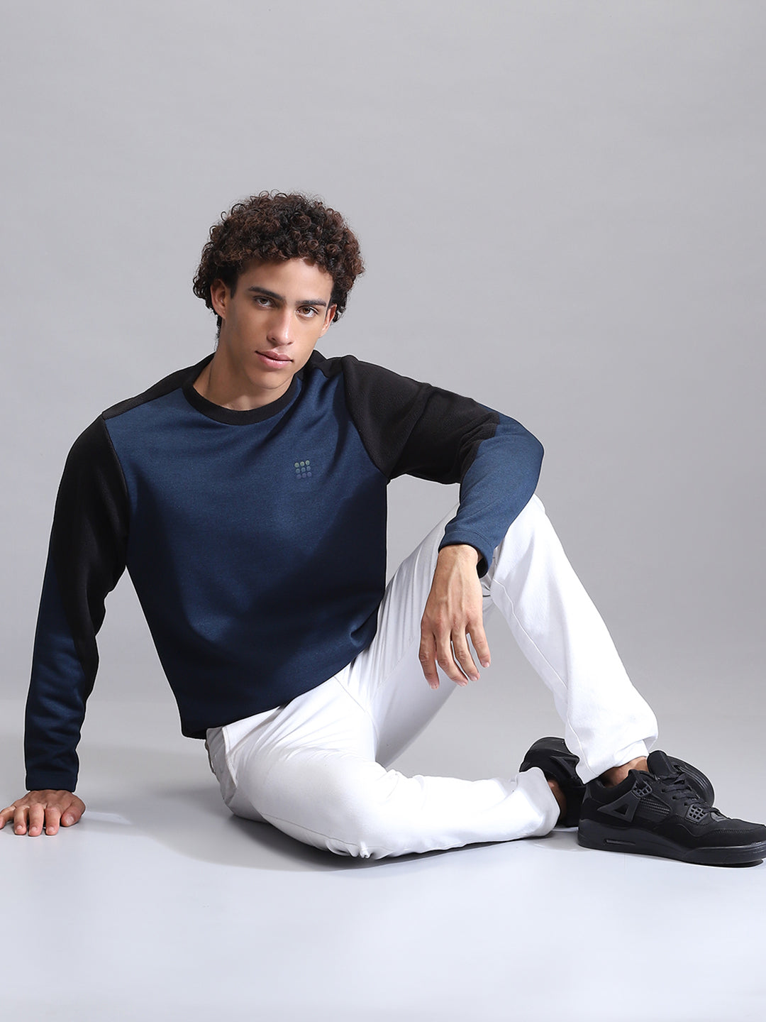 Rock.it Men Teal Blue Solid Round Neck Full Sleeve Sweatshirt