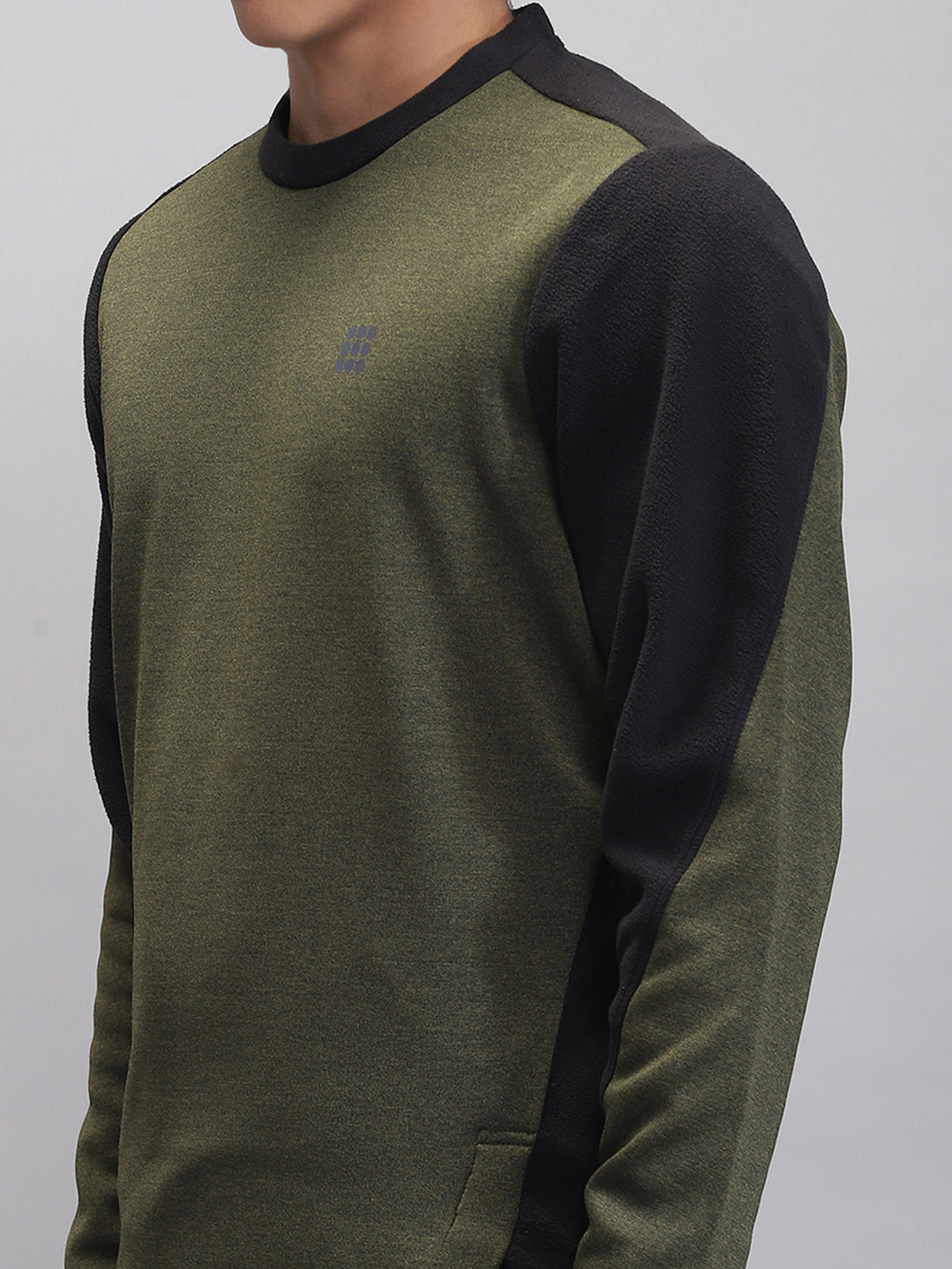 Rock.it Men Olive Solid Round Neck Full Sleeve Sweatshirt