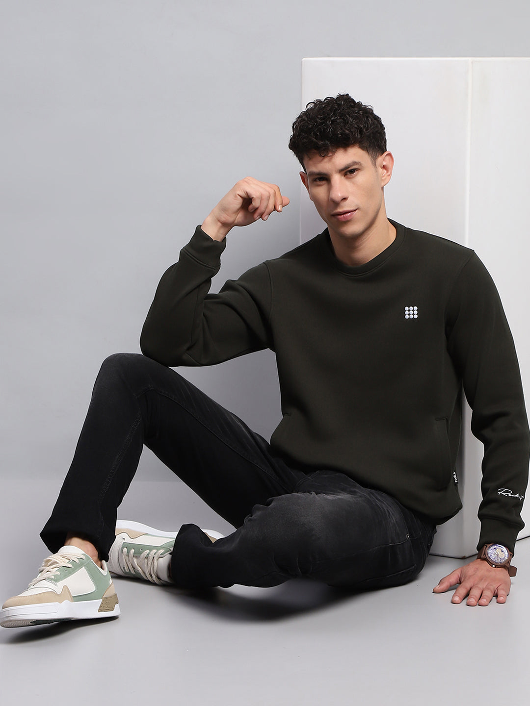 Rock.it Men Olive Solid Round Neck Full Sleeve Sweatshirt
