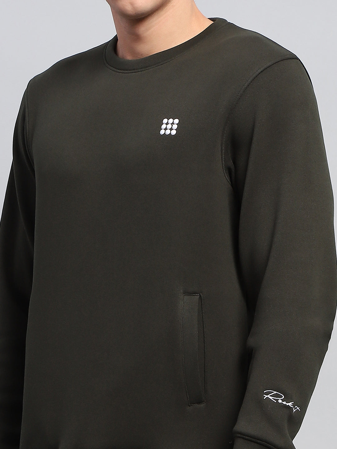 Rock.it Men Olive Solid Round Neck Full Sleeve Sweatshirt