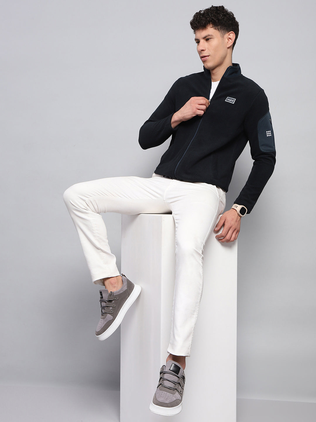 Rock.it Men Teal Blue Solid Round Neck Full Sleeve Sweatshirt