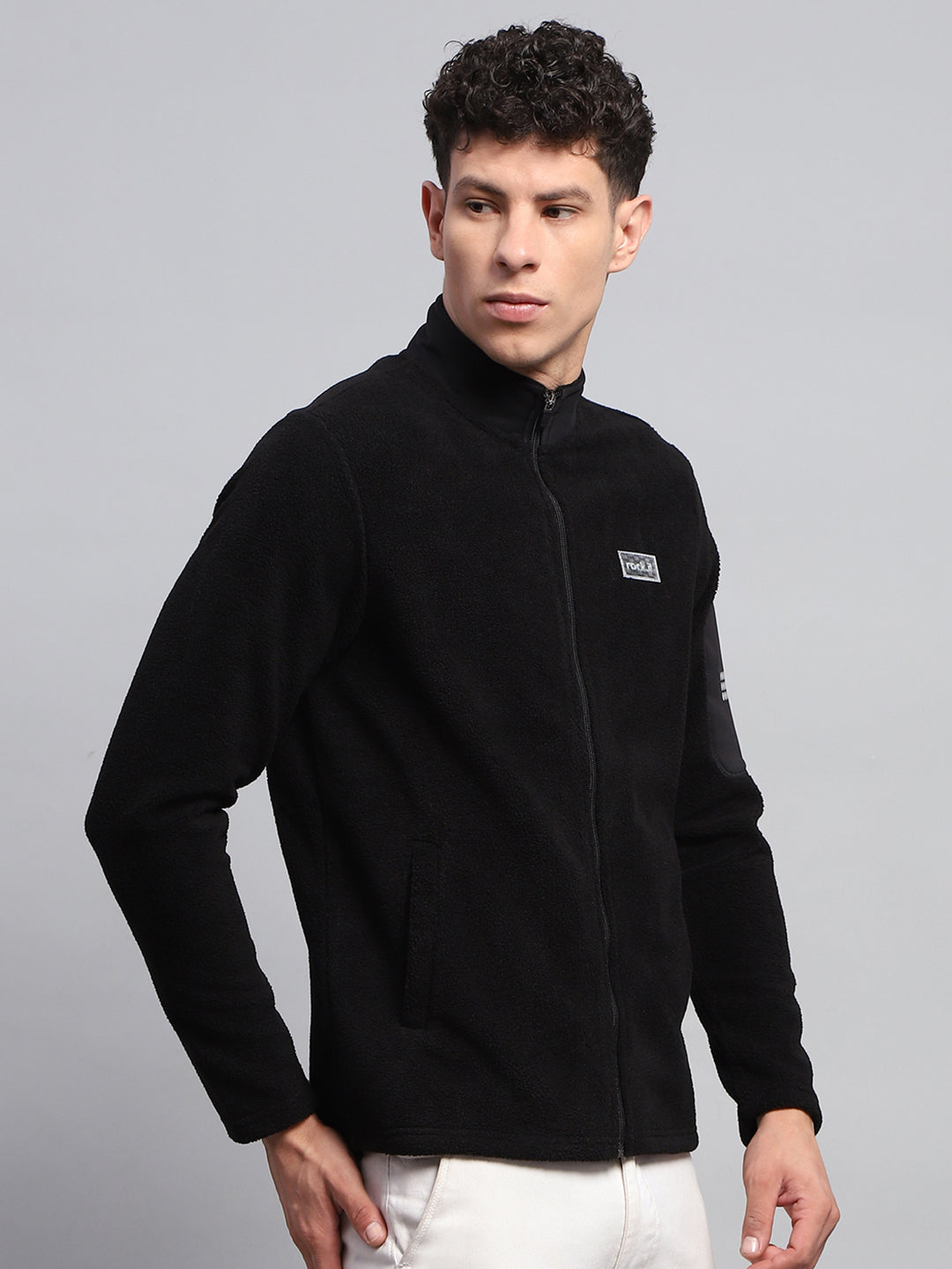 Rock.it Men Black Solid Round Neck Full Sleeve Sweatshirt