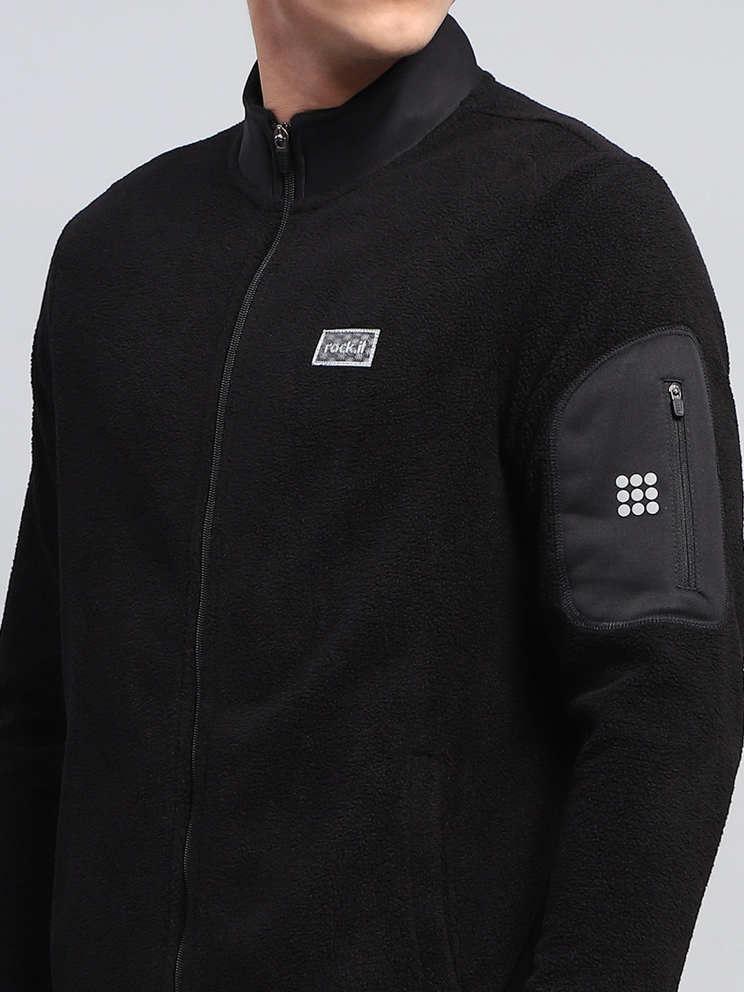 Rock.it Men Black Solid Round Neck Full Sleeve Sweatshirt