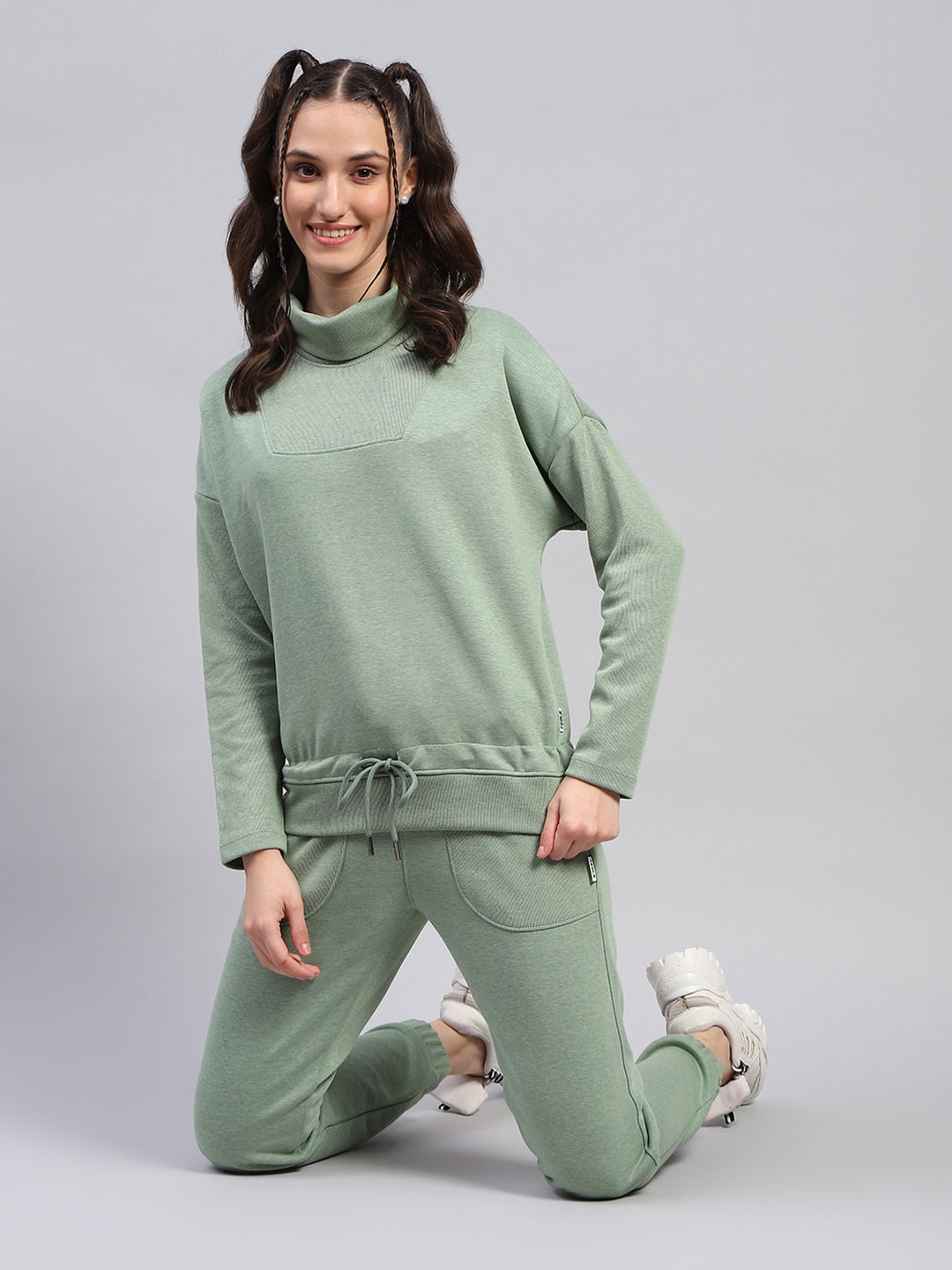 Rock.it Women Green Solid High Neck Full Sleeve Tracksuit