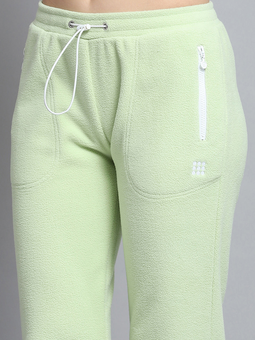 Rock.it Women Green Solid Mock Neck Full Sleeve Tracksuit