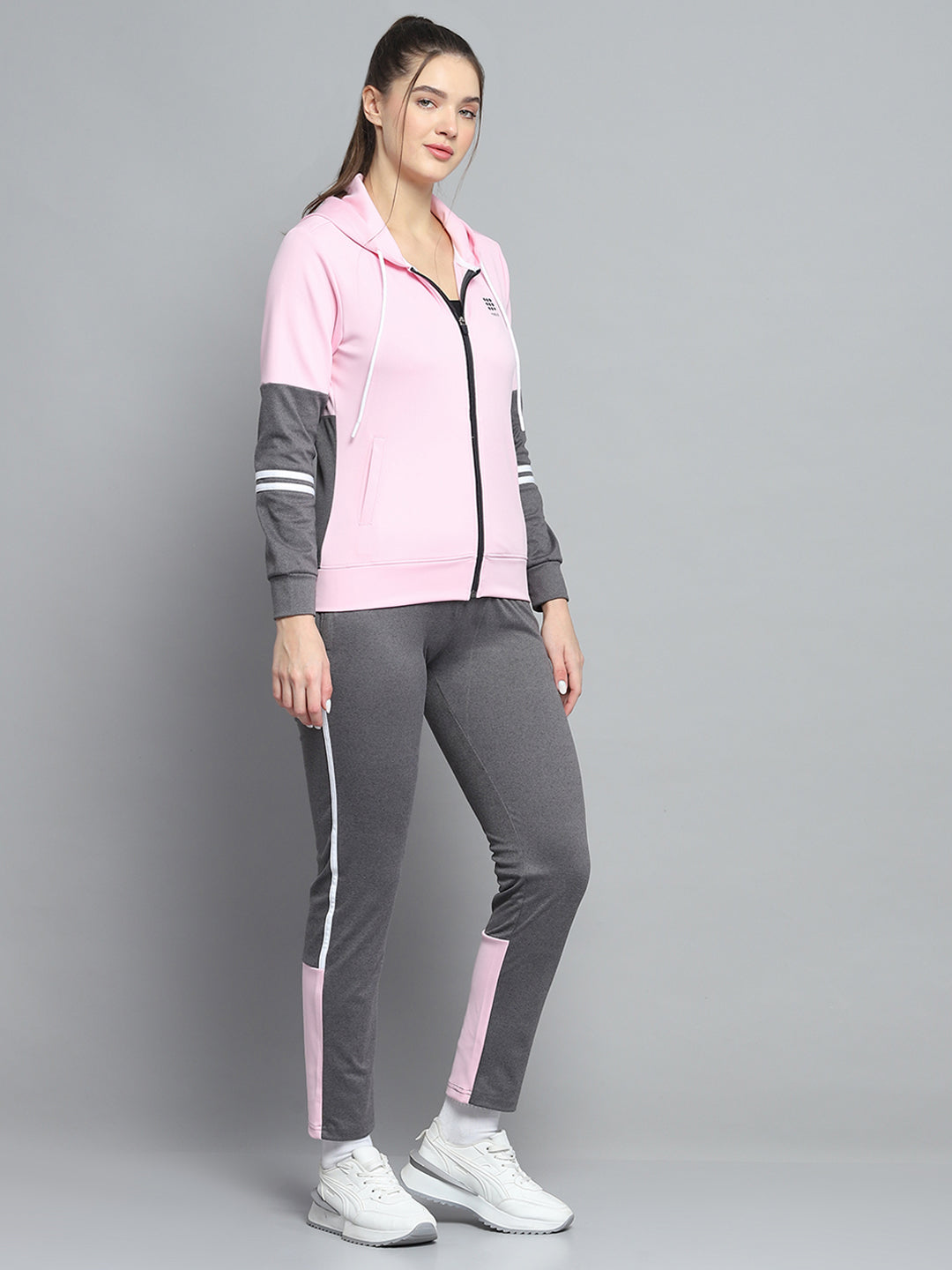 Rock.it Women Pink Solid Hooded Full Sleeve Tracksuit
