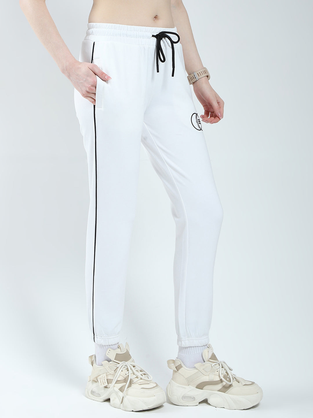 Rock.it Women White Solid Regular Fit Winter Lower