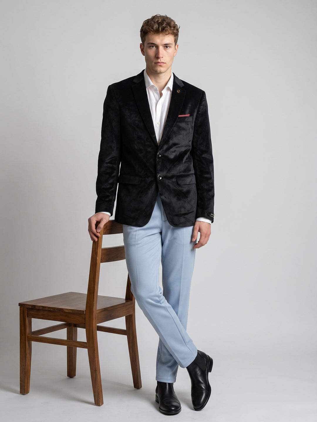 Men Black Solid Lapel Collar Full Sleeve Coat