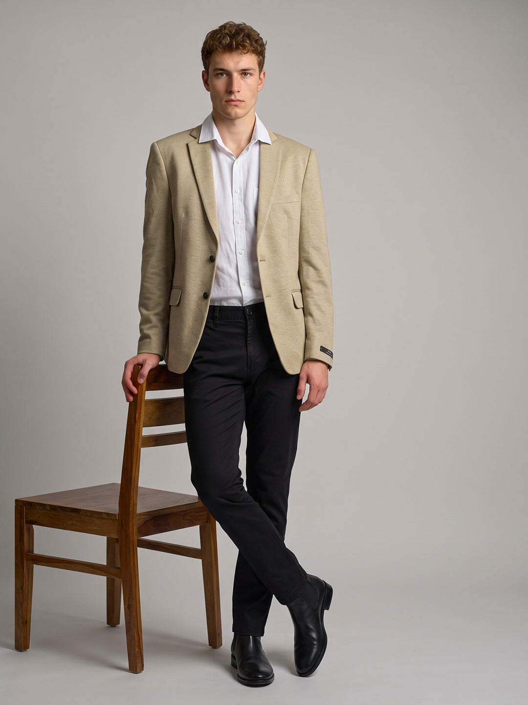 Men Beige Solid Lapel Collar Full Sleeve Coat