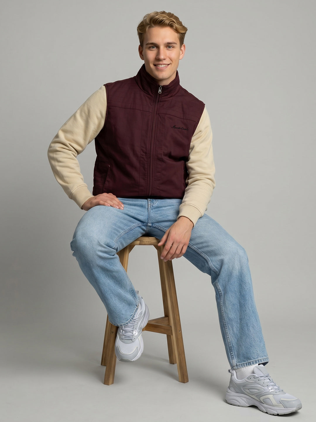 Men Maroon Solid Stand Collar Sleeveless Jacket