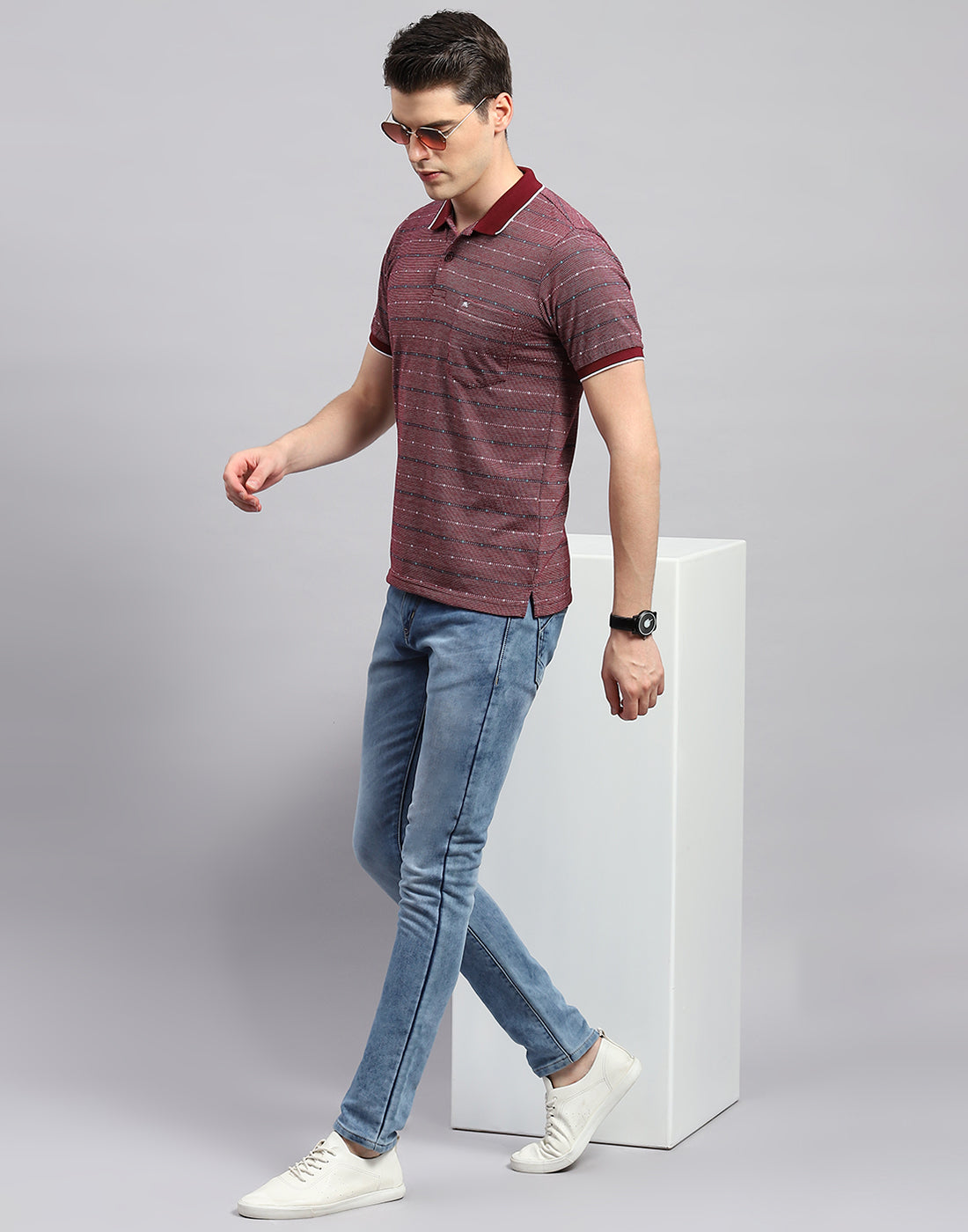 Men Maroon Stripe Collar Neck Half Sleeve T-Shirt