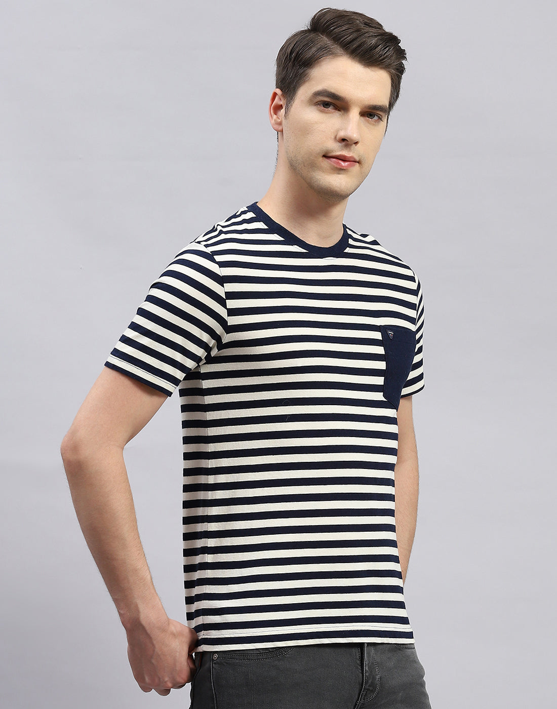 Men Navy Blue Stripe Round Neck Half Sleeve T-Shirt