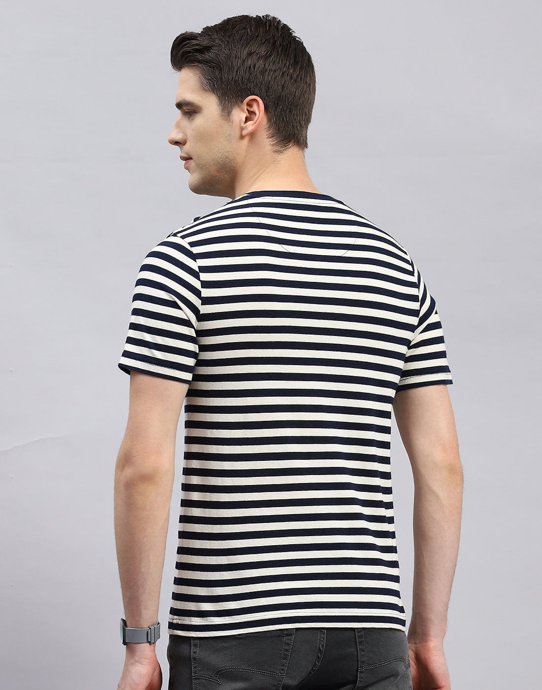 Men Navy Blue Stripe Round Neck Half Sleeve T-Shirt