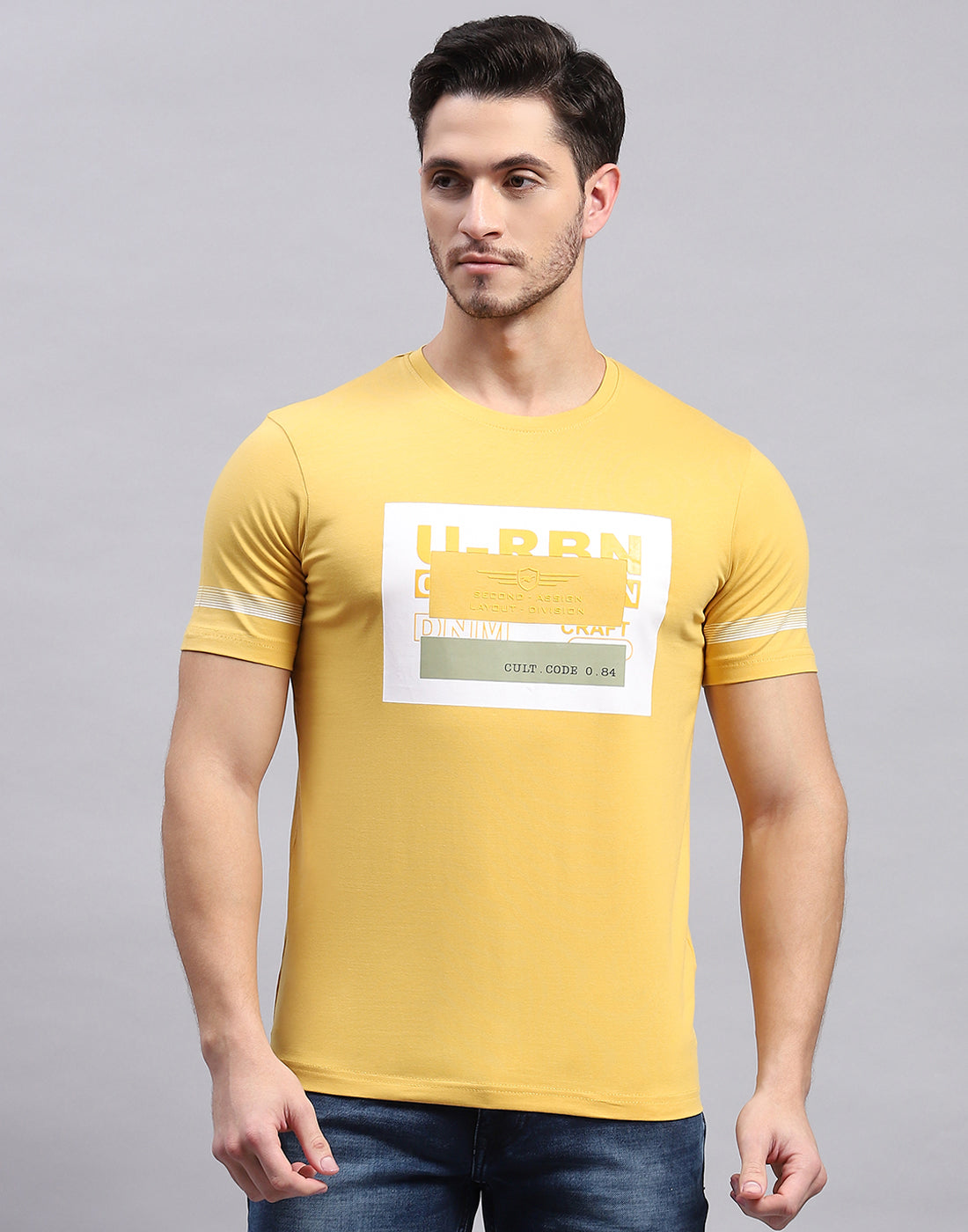 Men Mustard Printed Round Neck Half Sleeve T-Shirt