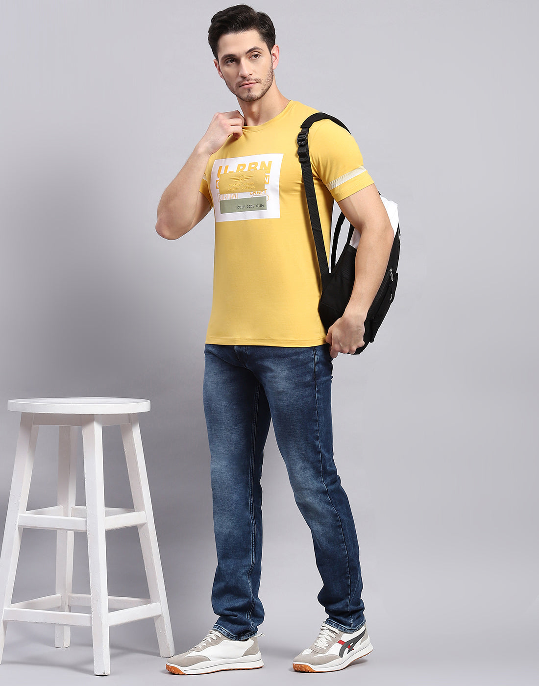 Men Mustard Printed Round Neck Half Sleeve T-Shirt