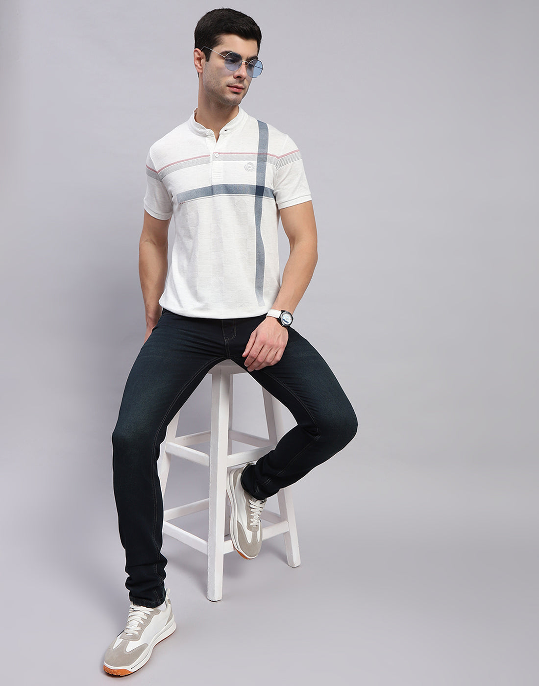 Men White Printed Mandarin Collar Half Sleeve T-Shirt