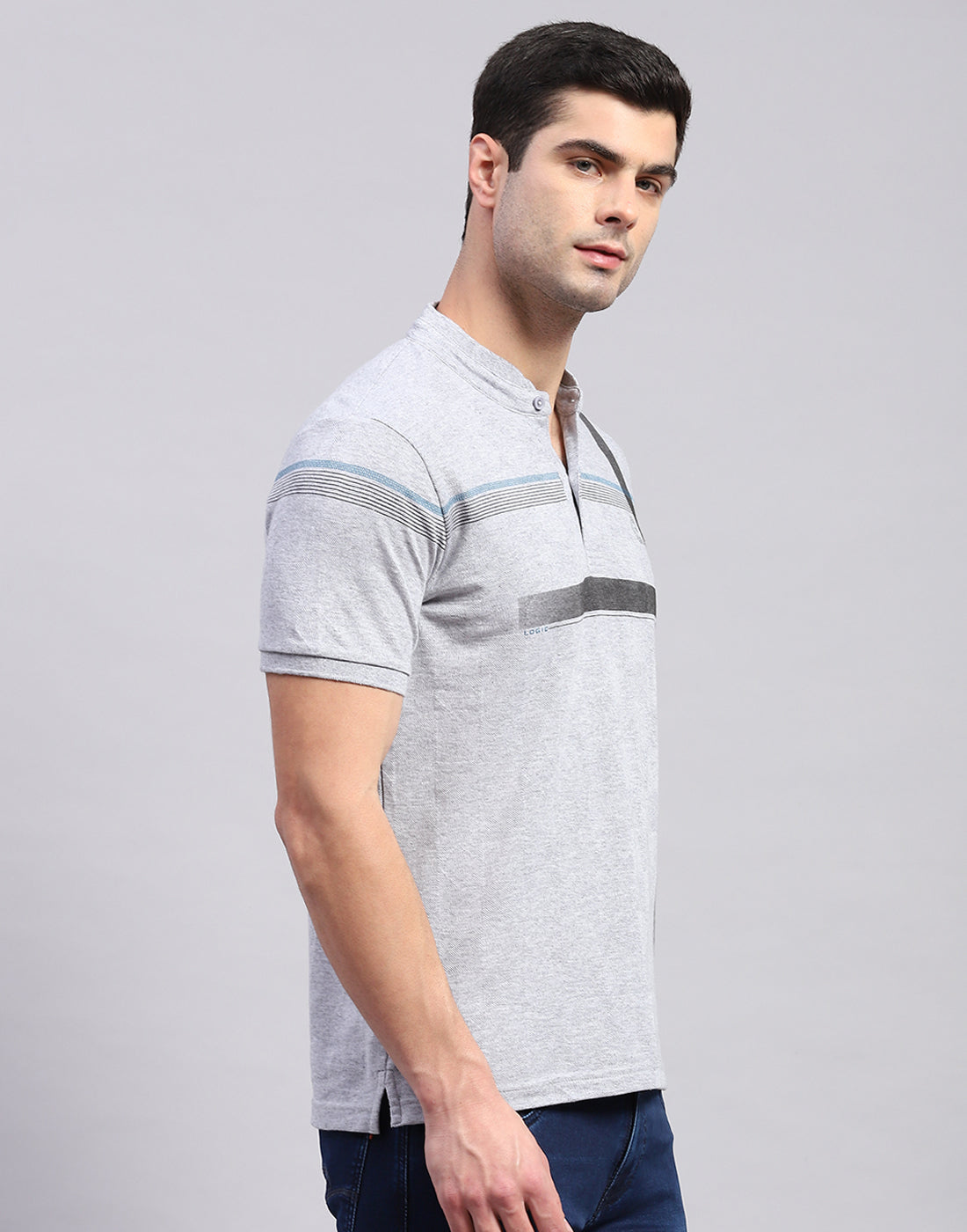 Men Grey Printed Mandarin Collar Half Sleeve T-Shirt