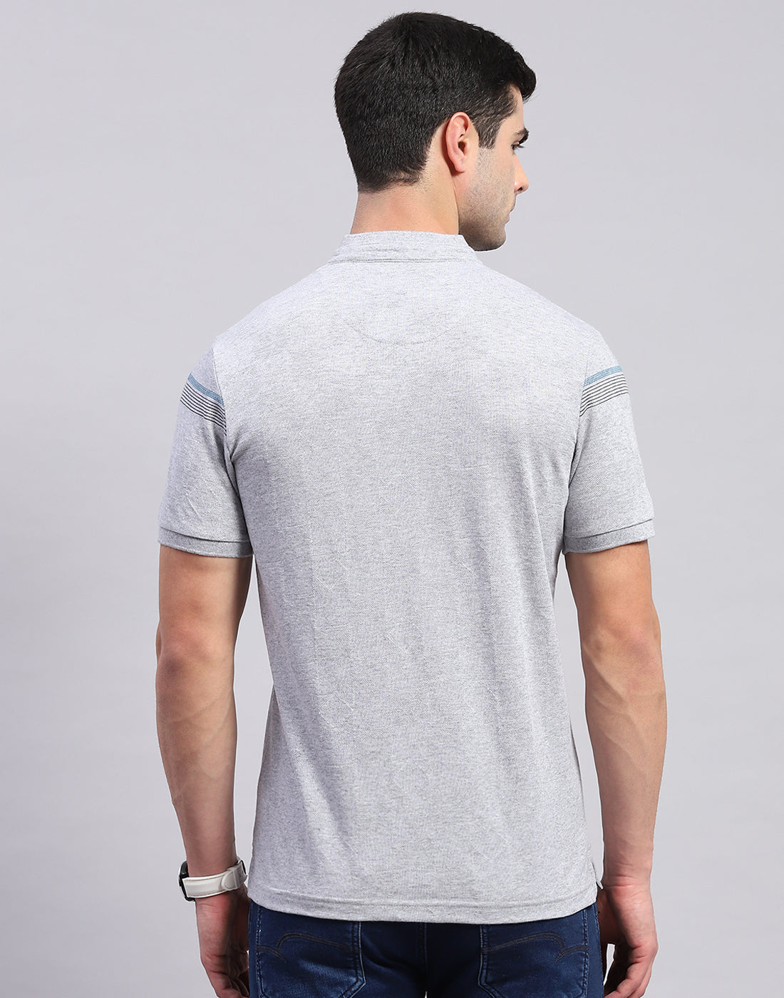 Men Grey Printed Mandarin Collar Half Sleeve T-Shirt